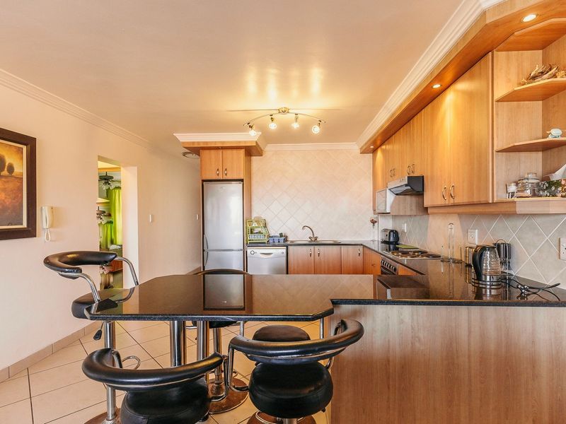 Modern Fully Furnished And Close To All Amenities! - Photo 6