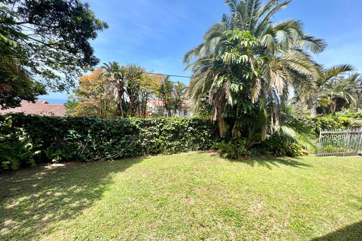 Spacious Family Home And Walk To The Beach - Photo 5