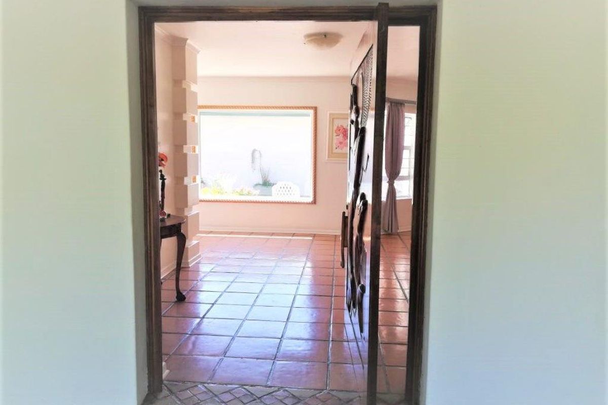 Expansive Erf Of 2773m2, With Exceptional Subdivision Potential - Photo 5