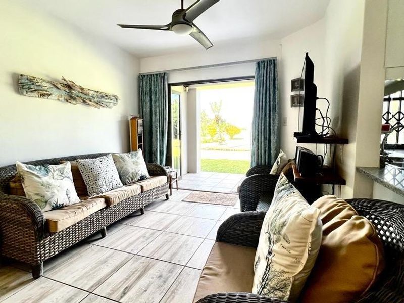 Beachfront Ground Floor Unit In Shelly Beach - Photo 8