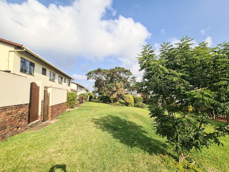 Peaceful Complex In A Great Location  - Photo 4