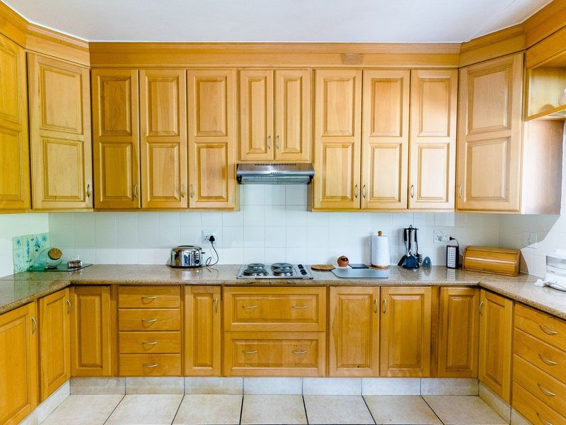 Home With A Dam Set In Umtentweni On A Massive Piece Of Ground - Photo 7