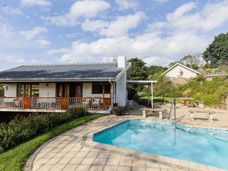 Home With A Dam Set In Umtentweni On A Massive Piece Of Ground - Photo 2