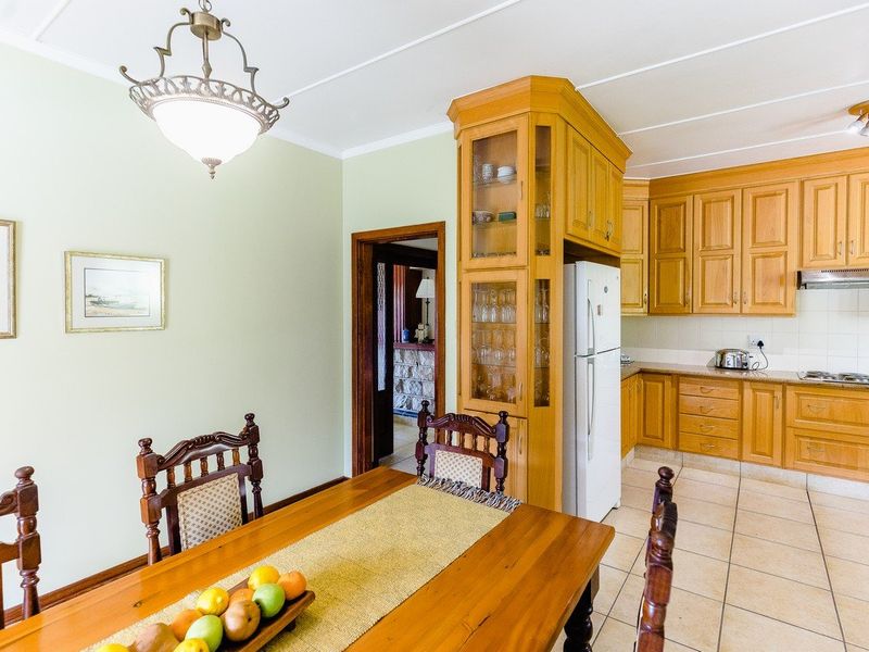 Home With A Dam Set In Umtentweni On A Massive Piece Of Ground - Photo 10