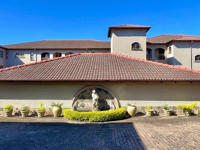 Beachfront Ground Floor Apartment In Shelly Beach - Photo 2