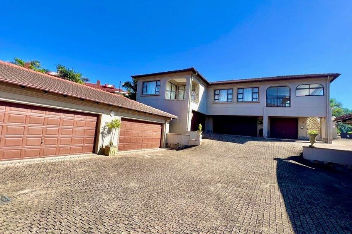 Beachfront Ground Floor Apartment In Shelly Beach - Photo 3