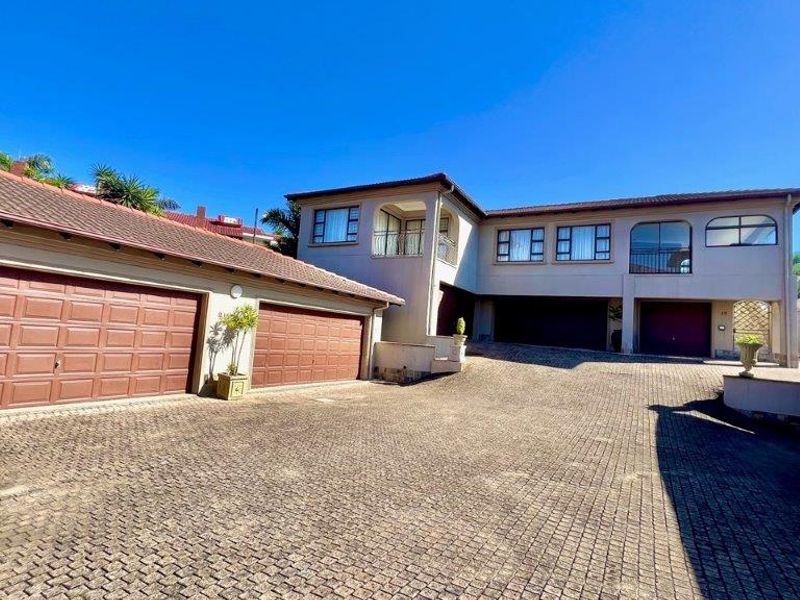 Beachfront Ground Floor Apartment In Shelly Beach - Photo 3