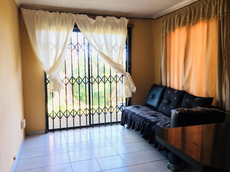 3 Bedroom Home Priced To Sell - Photo 4