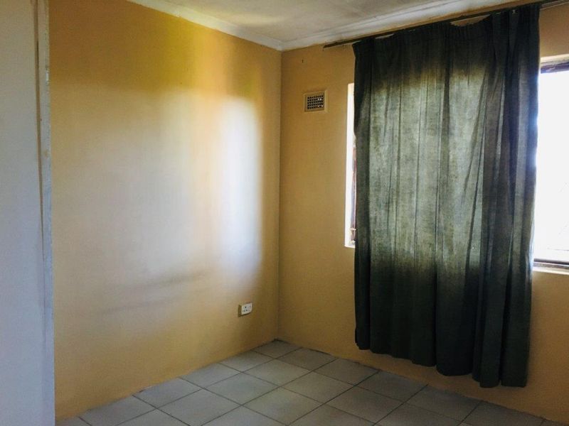 3 Bedroom Home Priced To Sell - Photo 7