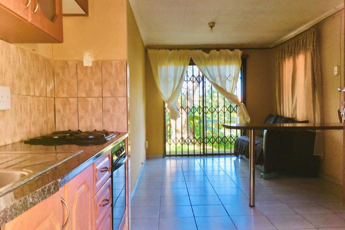 3 Bedroom Home Priced To Sell - Photo 2