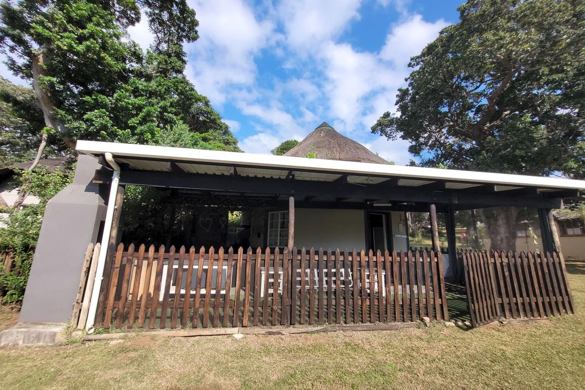 Modern Well Designed Unit - Photo 2