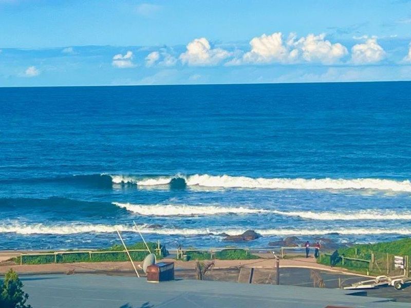 Ground Floor Beachfront Apartment in Shelly Beach - Photo 1