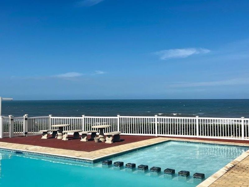 Ground Floor Beachfront Apartment in Shelly Beach - Photo 3