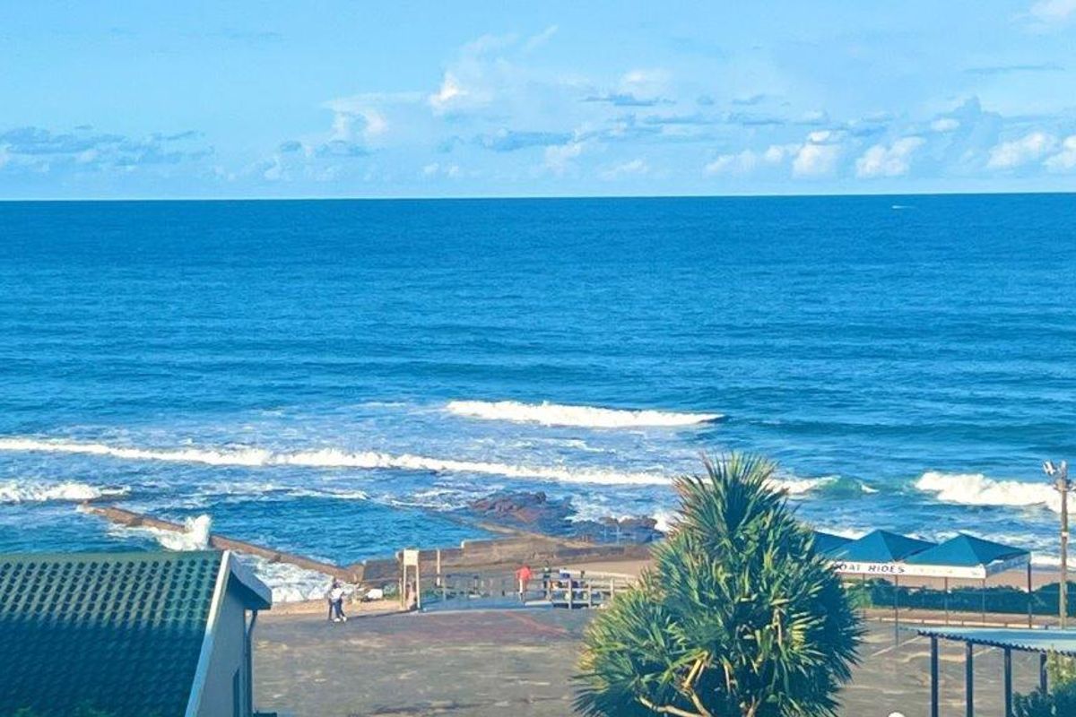 Ground Floor Beachfront Apartment in Shelly Beach - Photo 2