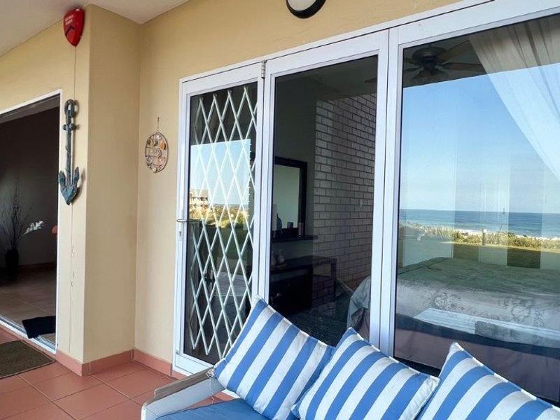 Beachfront Apartment In Margate - Photo 7