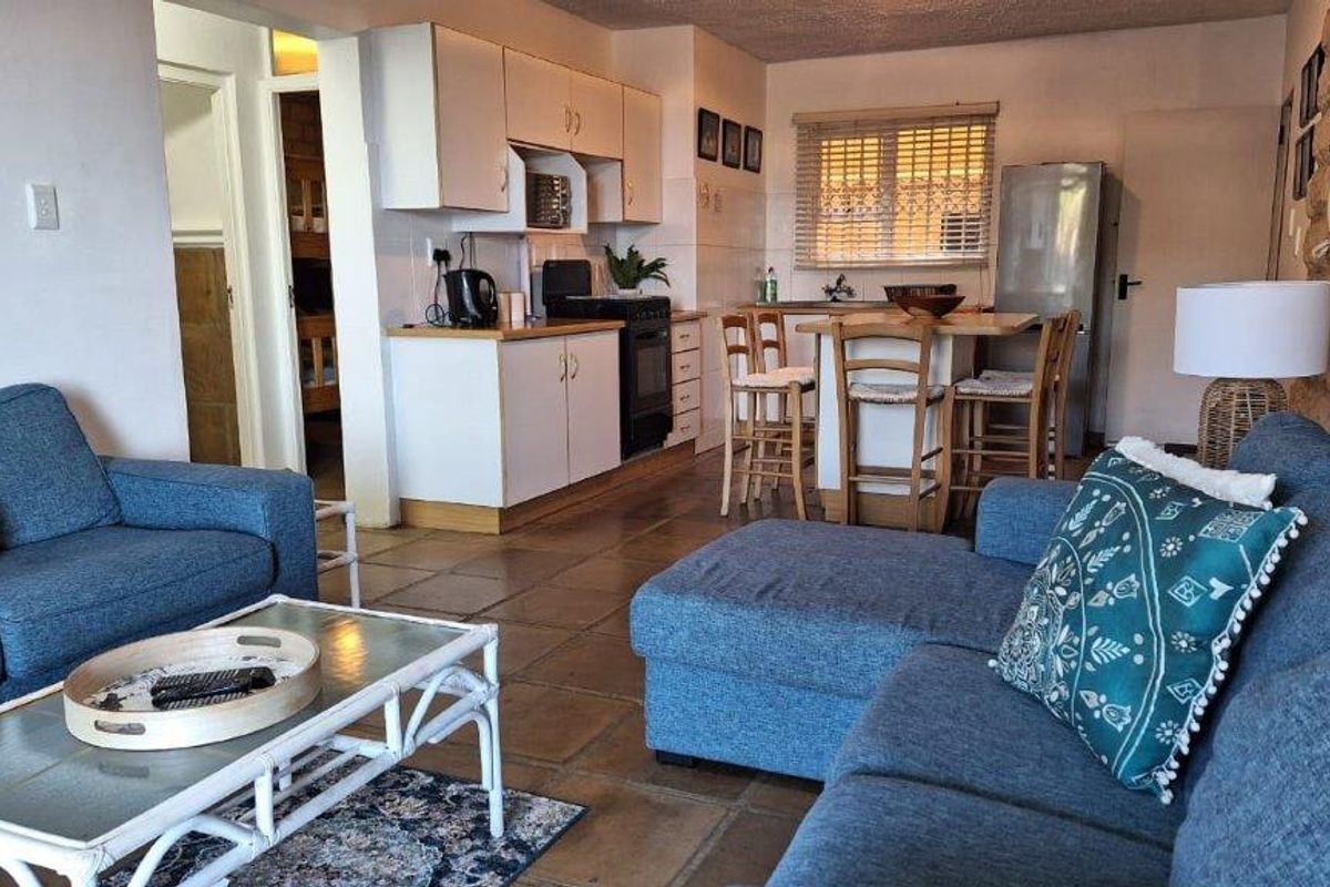 Awesome Apartment In Margate! - Photo 3