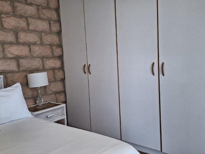 Awesome Apartment In Margate! - Photo 10