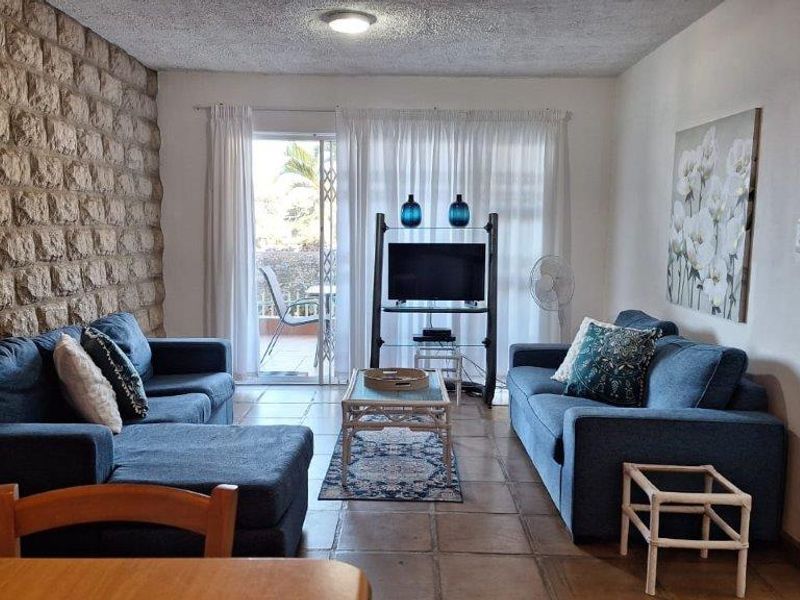 Awesome Apartment In Margate! - Photo 4