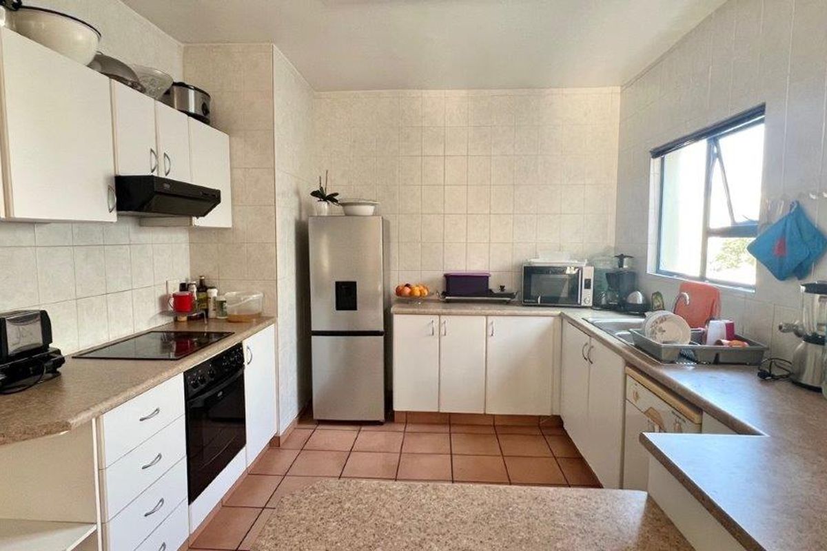 Charming Apartment In Uvongo - Photo 4