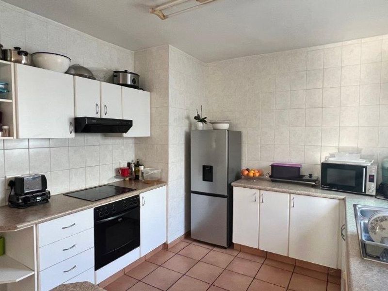 Charming Apartment In Uvongo - Photo 3