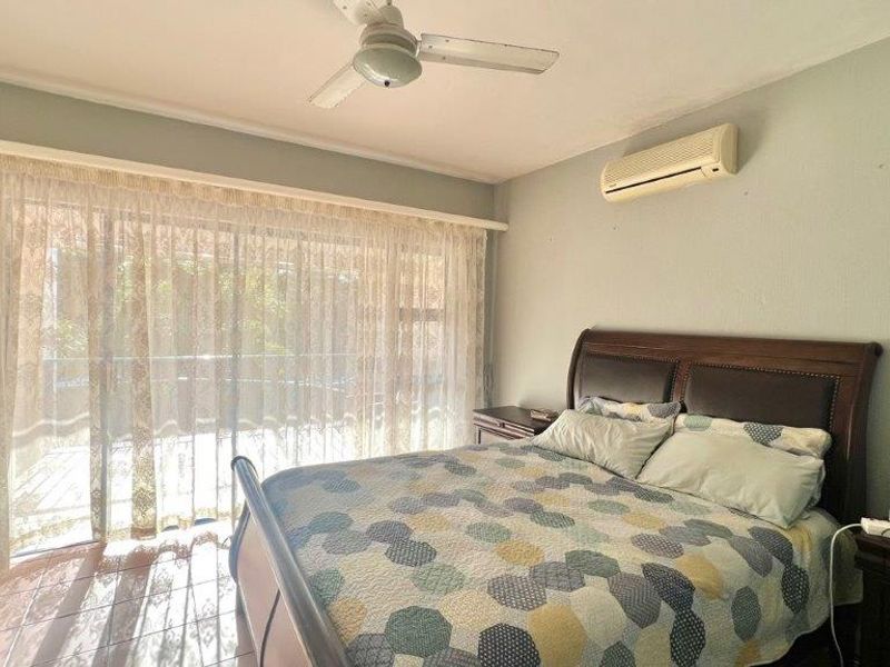 Charming Apartment In Uvongo - Photo 10