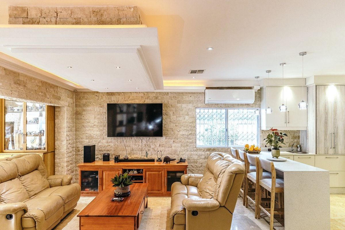 Ultra Modern Luxurious Villa With Direct Beach Access ! - Photo 5