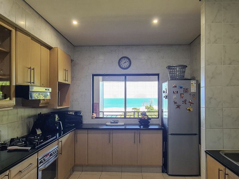 Coastal Paradise: An Alluring Penthouse With Beachside Splendour !! - Photo 6