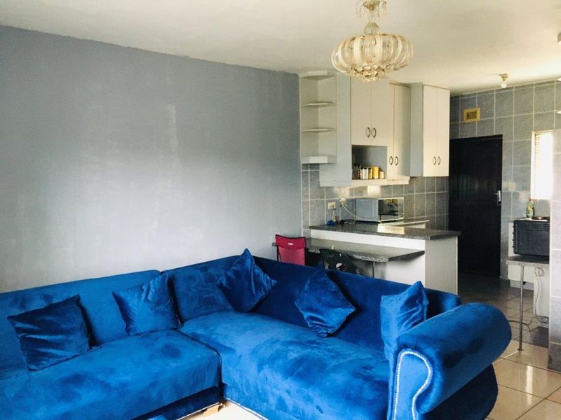 2 Bedroom Apartment For Sale - Photo 3