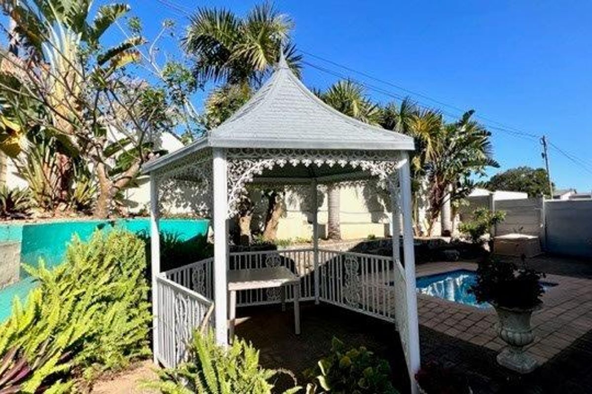 Spacious Level Townhouse In Manaba + Private Pool - Photo 3