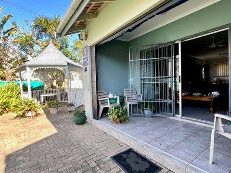 Spacious Level Townhouse In Manaba + Private Pool - Photo 6