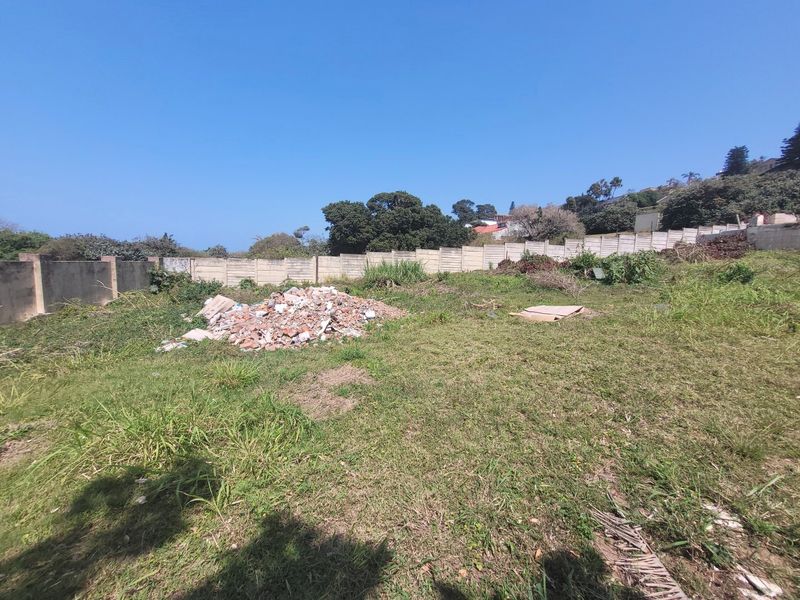 Vacant Stand With Sea Views - Photo 3