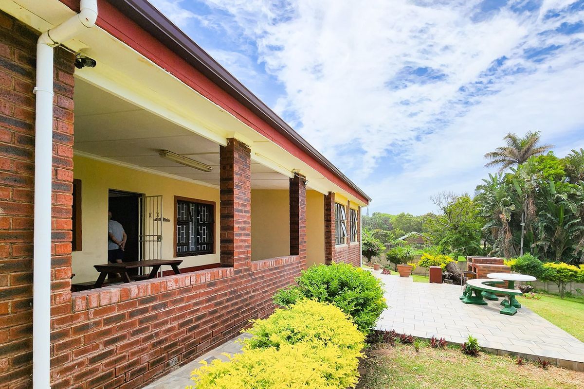 Fully Furnished Home By The Beach - Photo 4