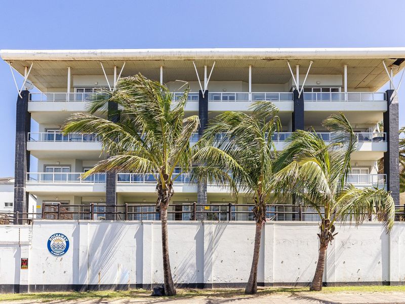 4 Bedroom Penthouse With 180 Degree Sea Views - Photo 1