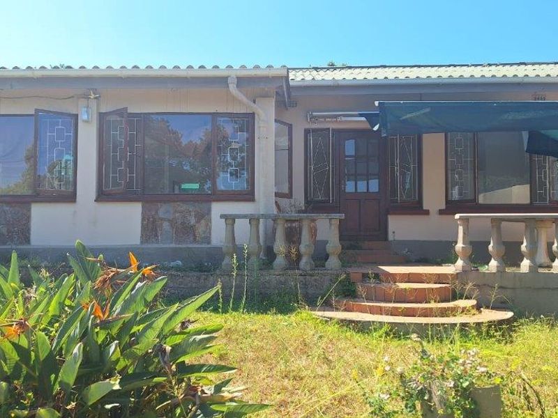 Perfect Location!  - Photo 4