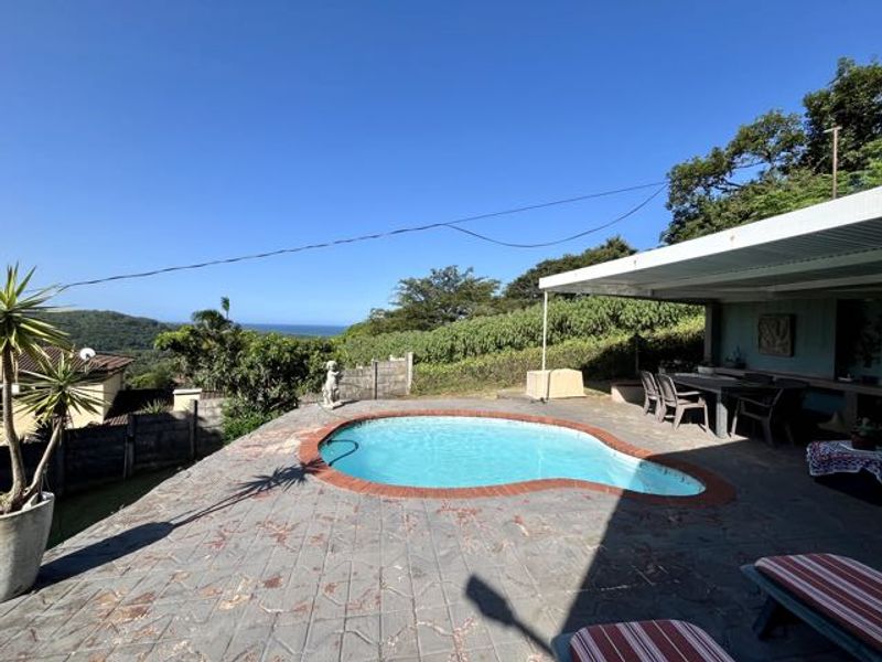 An Attractive  3-Bedroom House in Umkomaas - Photo 3