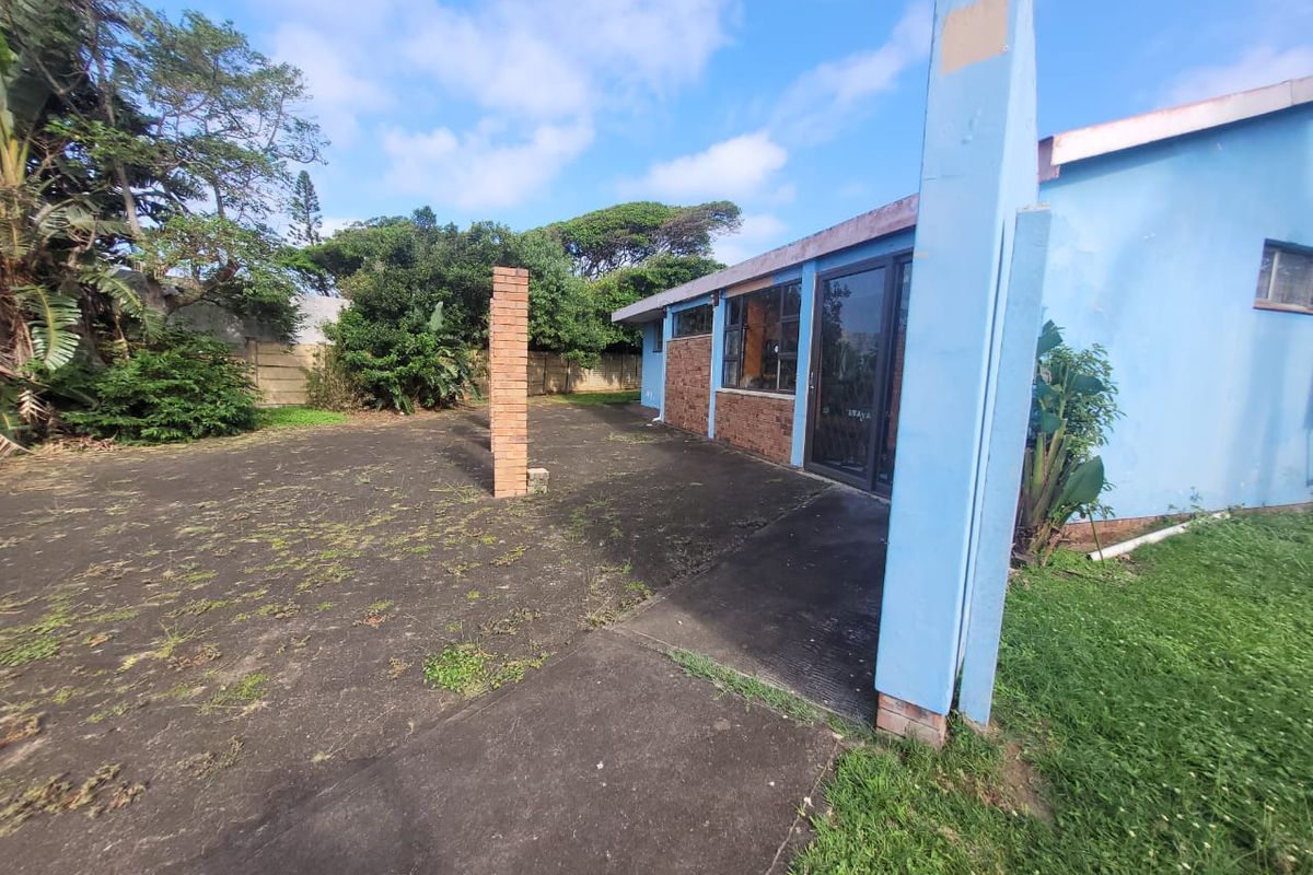 Commercial Property Up For Grabs !!! - Photo 3