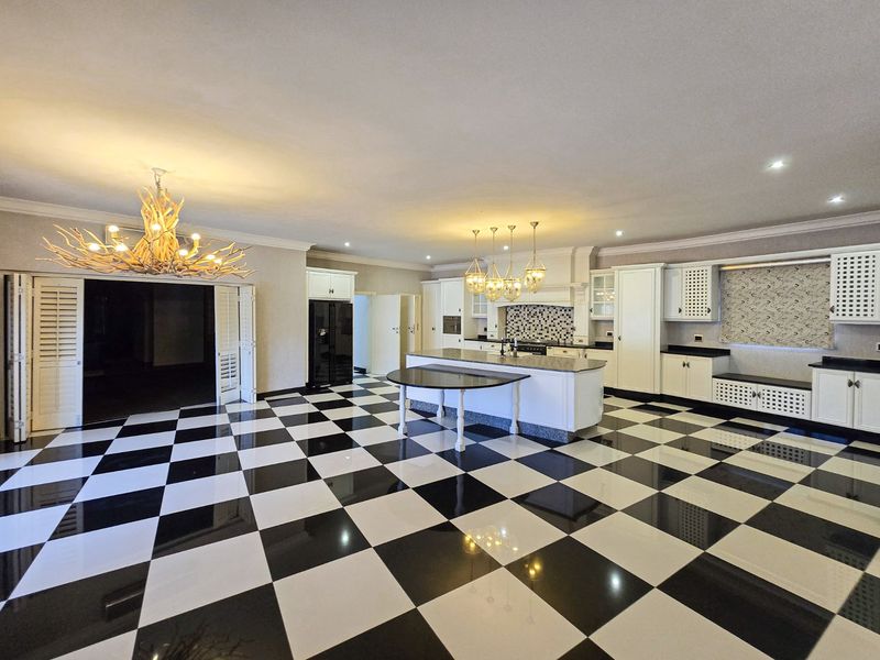 Luxurious 3-Bedroom Home In S Sought-After Secure Estate - Photo 6