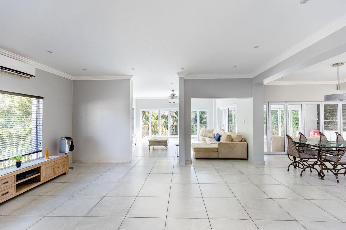 Discover Your Dream Home Just A Short Drive From The Beach!  - Photo 3