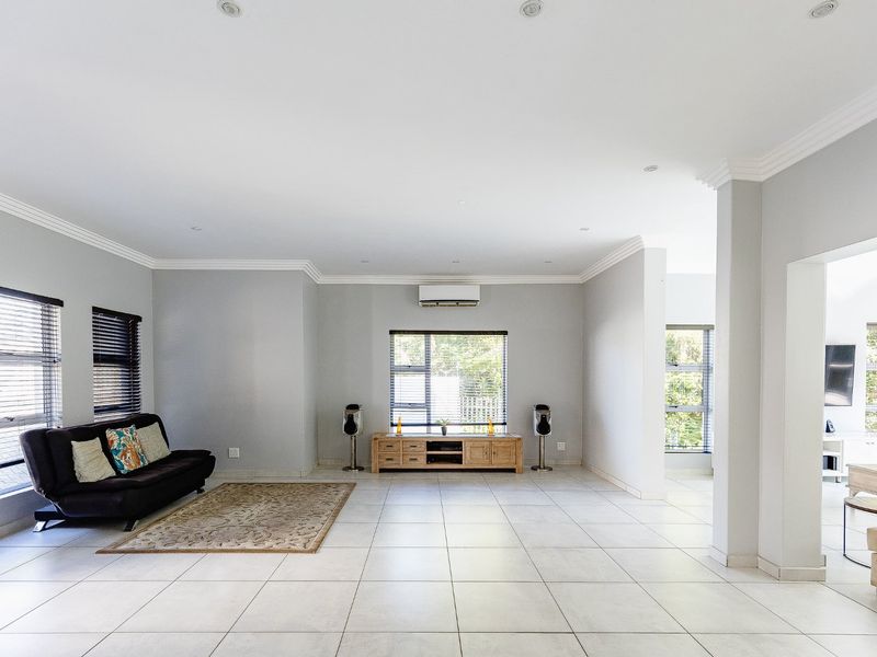 Discover Your Dream Home Just A Short Drive From The Beach!  - Photo 4