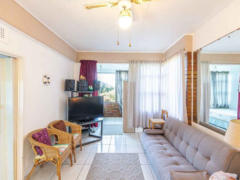 Beachfront Bliss - Ground Floor Unit On The Beach - Photo 7