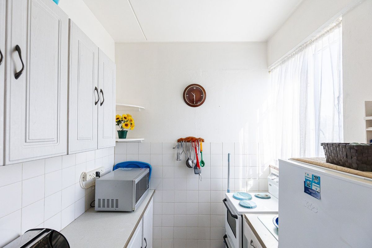 Beachfront Bliss - Ground Floor Unit On The Beach - Photo 3