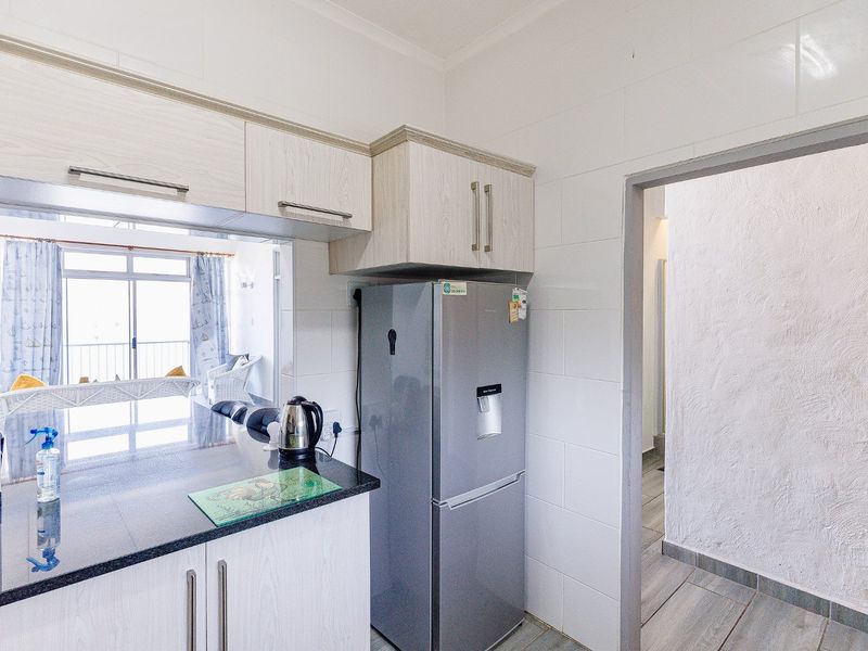 Beachfront Complex ! - Photo 5