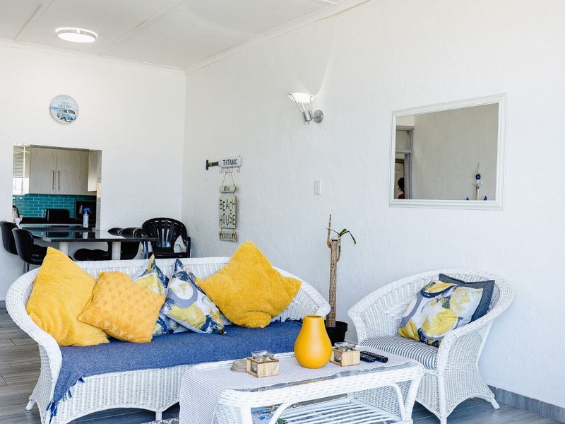 Beachfront Complex ! - Photo 10