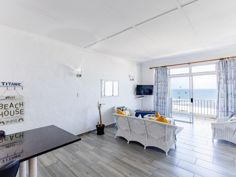 Beachfront Complex ! - Photo 6