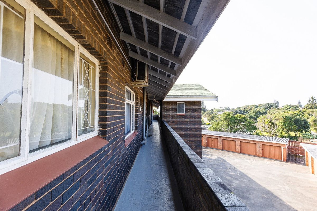 2 Bedroom Apartment With A Garage - Photo 5