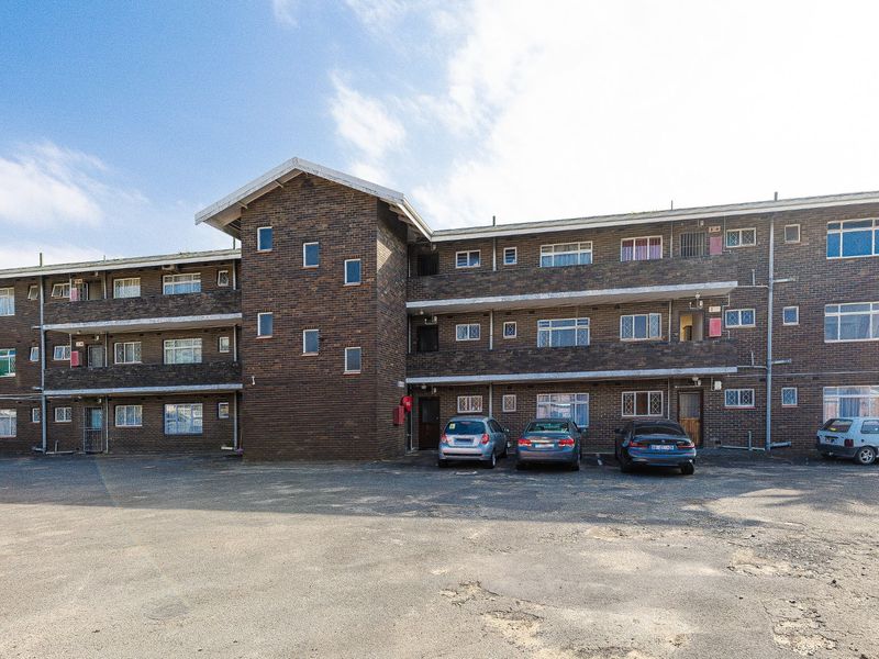 2 Bedroom Apartment With A Garage - Photo 3