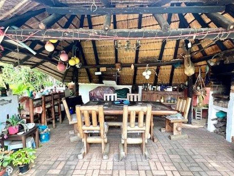 Large Family Home In Uvongo - Photo 8