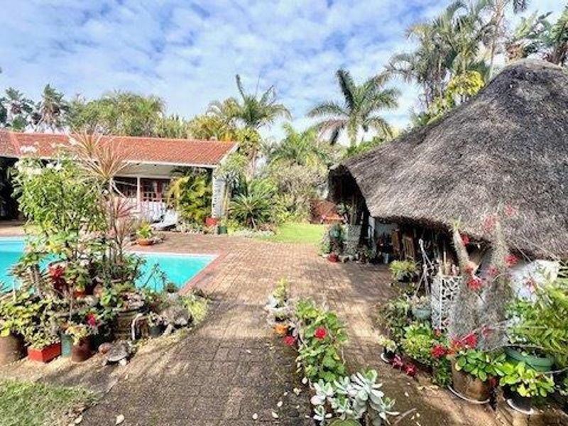 Large Family Home In Uvongo - Photo 3