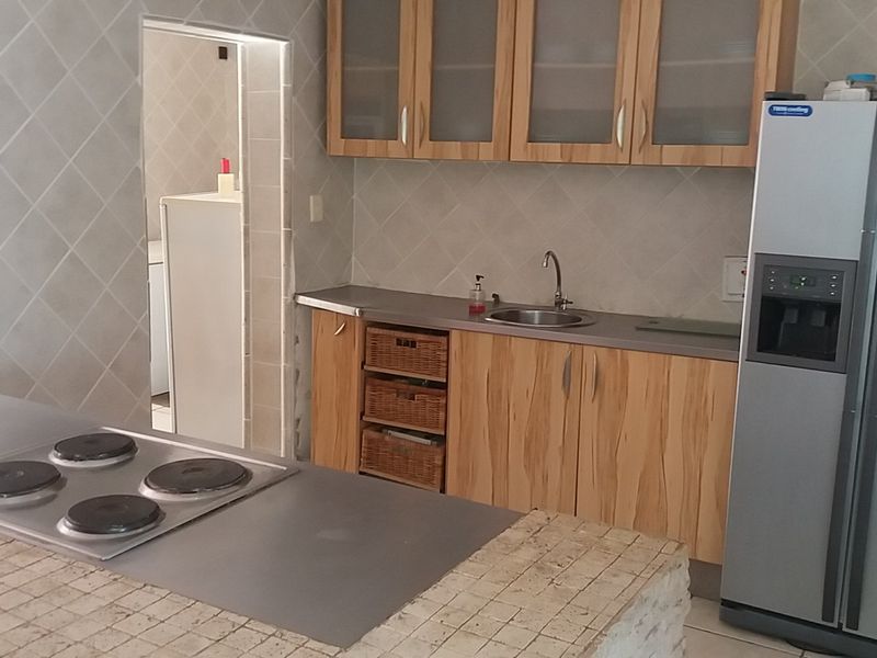 6 Bedroom House with Awesome Ocean Views!  - Photo 7