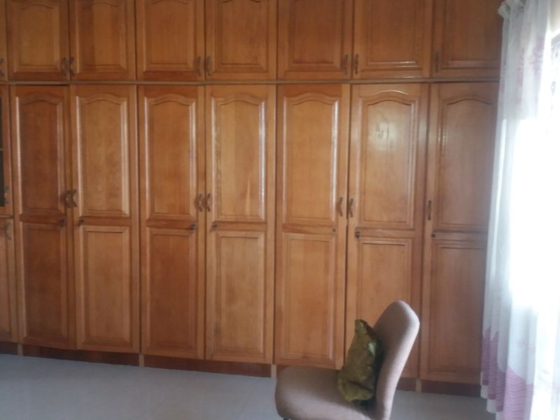 A Multi-Storey Home with Amazing Sea Views! - Photo 6